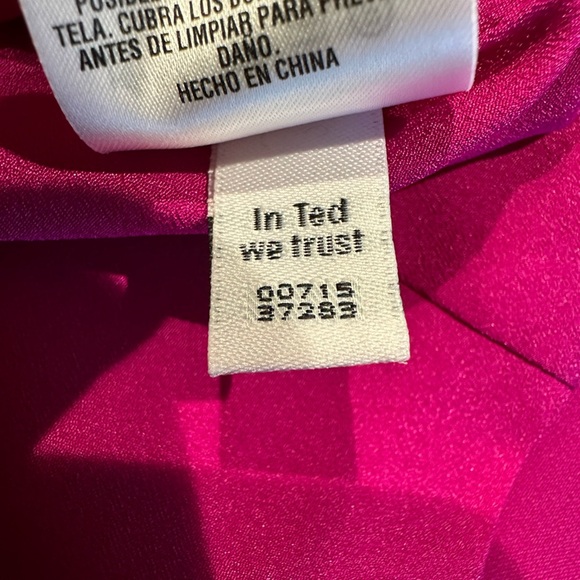 Ted Baker bright pink sleeveless v-neck high low top size 3 (medium/large) - Picture 6 of 8